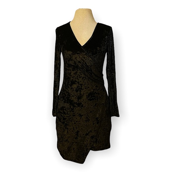 NWOT RUNAWAY HEART dress - Picture 1 of 9